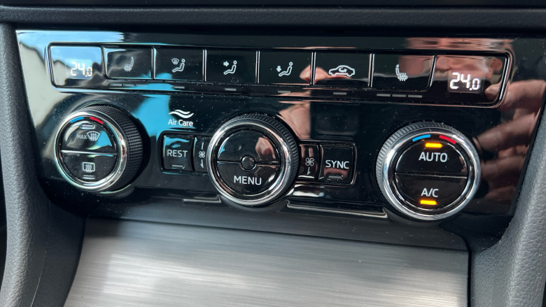 Skoda Superb 2.0 TDI CR SE L 5dr DSG Diesel Hatchback